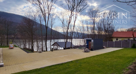 Pozemok pri vode pod Malými Karpatmi, Horné Orešany.