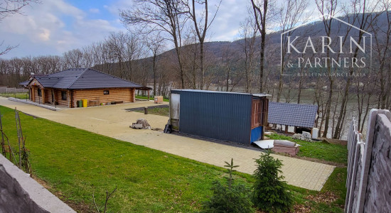 Pozemok pri vode pod Malými Karpatmi, Horné Orešany.