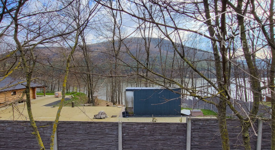 Pozemok pri vode pod Malými Karpatmi, Horné Orešany.