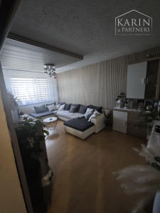 Výhodná ponuka: Na predaj – Priestranný 4-izbový byt po rekonštrukcii so špajzou a balkónom na sídlisku JUH – Nové Zámky