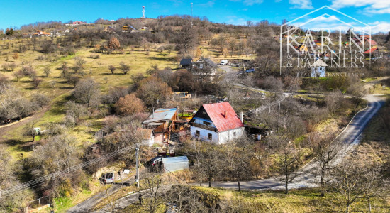 REZERVOVANÉ! V tichej lokalite dva domy na predaj - Krupina