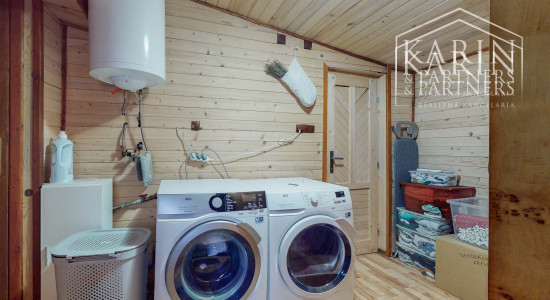 REZERVOVANÉ! V tichej lokalite dva domy na predaj - Krupina