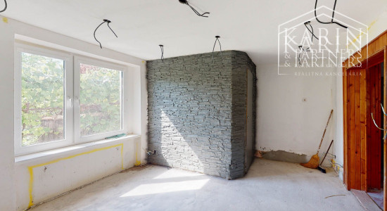 REZERVOVANÉ! V tichej lokalite dva domy na predaj - Krupina