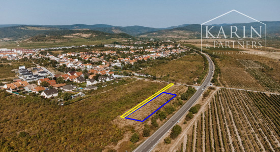 NA PREDAJ pozemok v Pezinku vhodný na výstavbu