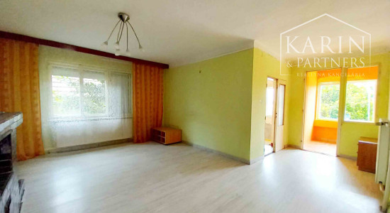 Priestranný 7 izb. rodinný dom - 6 km od Nových Zámkov