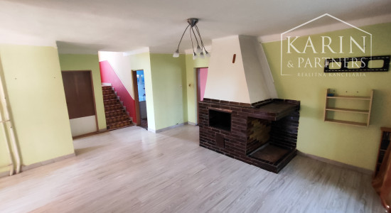 Priestranný 7 izb. rodinný dom - 6 km od Nových Zámkov