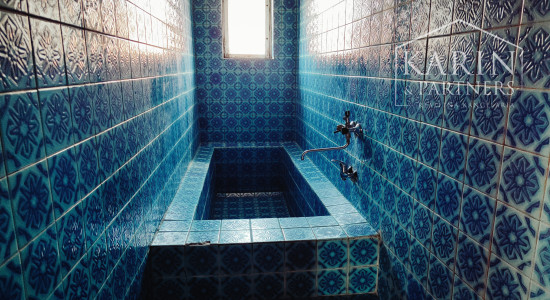 Priestranný 7 izb. rodinný dom - 6 km od Nových Zámkov