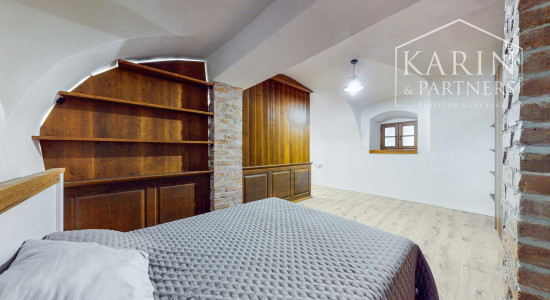 Exkluzívny nový apartmán v centre Banskej Štiavnice:  Spojenie moderného komfortu a historického šarmu