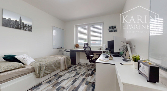 REZERVOVANÉ 4-izbový bungalov s bazénom | altánok | klimatizácia | krb