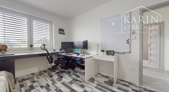 REZERVOVANÉ 4-izbový bungalov s bazénom | altánok | klimatizácia | krb