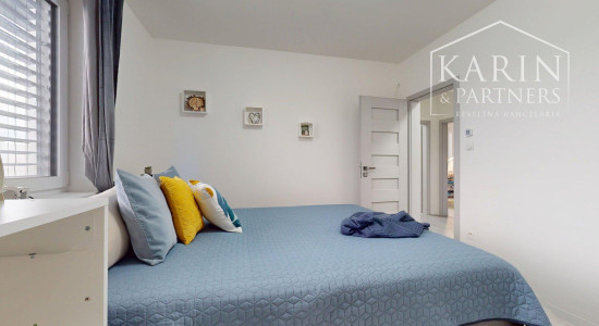 REZERVOVANÉ 4-izbový bungalov s bazénom | altánok | klimatizácia | krb