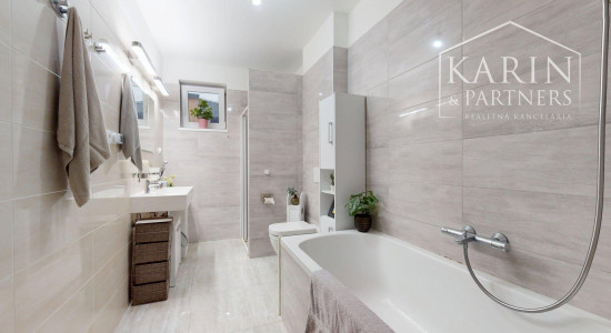 REZERVOVANÉ 4-izbový bungalov s bazénom | altánok | klimatizácia | krb