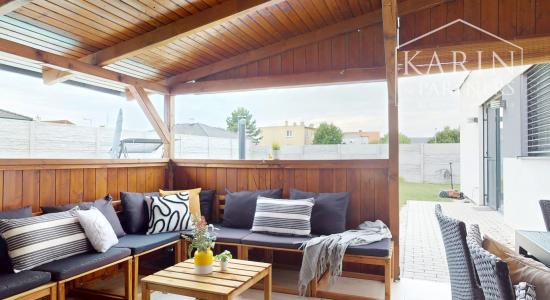 REZERVOVANÉ 4-izbový bungalov s bazénom | altánok | klimatizácia | krb