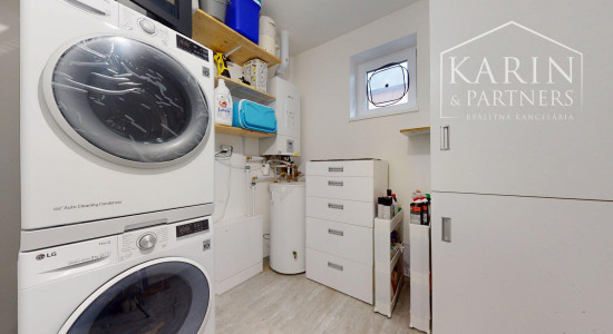 REZERVOVANÉ 4-izbový bungalov s bazénom | altánok | klimatizácia | krb