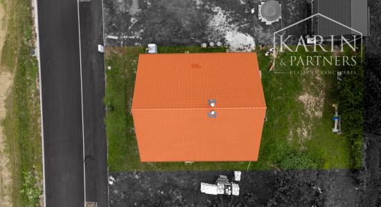 NÍZKOENERGETICKÝ DVOJDOM S DVOMI SAMOSTATNÝMI 5I JEDNOTKAMI