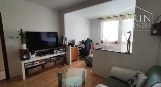 Na predaj štýlový 2-izbový byt s balkónom po rekonštrukcii – Nové Zámky: Rezervované