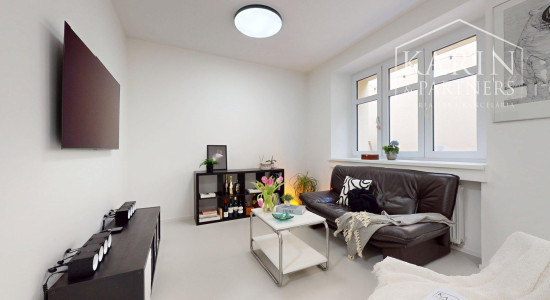 REZERVOVANÝ KVALITNE A MODERNE ZREKONŠTRUOVANÝ 2I BYT S TERASOU A PIVNICOU