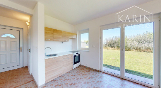 DVOJPODLAŽNÝ REKREAČNÝ DOM V PRIVÁTNOM AREÁLI PRI VOJČIANSKOM JAZERE