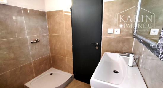 Na predaj veľký priestranný rodinný dom po rekonštrukcii – Jasová