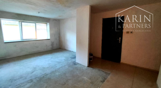 Na predaj veľký priestranný rodinný dom po rekonštrukcii – Jasová