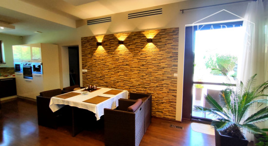 NA PRENÁJOM: 3izbový byt v rodinnom dome, s terasou a dvorom