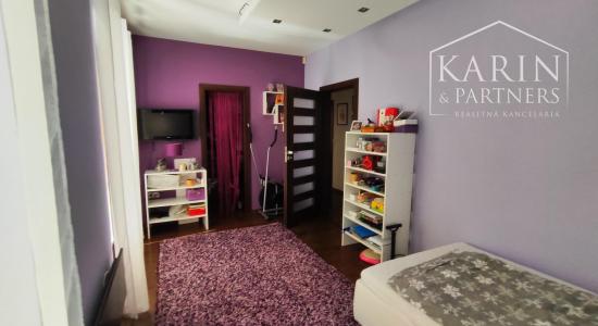 NA PRENÁJOM: 3izbový byt v rodinnom dome, s terasou a dvorom