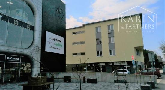 Prenájom – Obchodné priestory - 44 m2  cukrárska výrobňa, pekáreň, salón, služby, kancelárie - Račianska ulica - BA