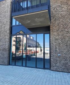 NA PREDAJ OBCHODNÝ PRIESTOR S PREDZÁHRADKOU, V PROJEKTE DVE SÝPKY, BRATISLAVA JAROVCE, CENA S DPH: 328.000 €