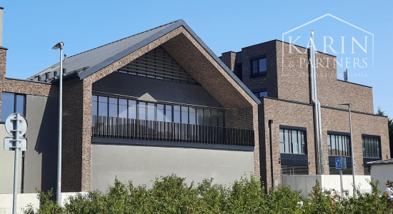 NA PREDAJ TAKÝ BYT AKO ŽIADEN INÝ PENTHOUSE S VEĽKOU LOGGIOU V PROJEKTE DVE SÝPKY, BRATISLAVA JAROVCE, CENA S DPH: 1.023.975 €