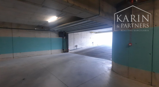 INVESTIČNÁ NEHNUTEĽNOSŤ NA PREDAJ: NOVOSTAVBA - DVE SÝPKY, BRATISLAVA, JAROVCE - 60 PARKOVACÍCH MIEST - CENA: V RK