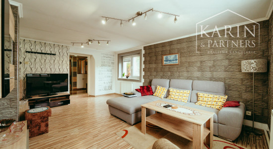 REZERVOVANÉ: 3i rodinný dom po rekonštrukcii s krytou terasou v meste Šaštín-Stráže