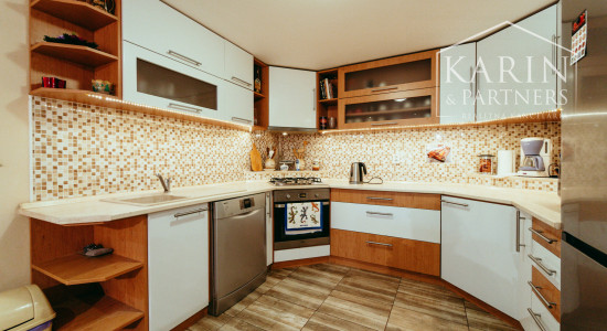 REZERVOVANÉ: 3i rodinný dom po rekonštrukcii s krytou terasou v meste Šaštín-Stráže