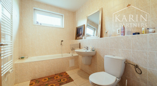 RODINNÝ DOM 4i S VEĽKOU ZÁHRADOU – BÍLKOVE HUMENCE