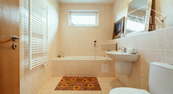 RODINNÝ DOM 4i S VEĽKOU ZÁHRADOU – BÍLKOVE HUMENCE