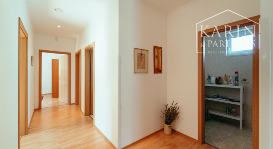 RODINNÝ DOM 4i S VEĽKOU ZÁHRADOU – BÍLKOVE HUMENCE