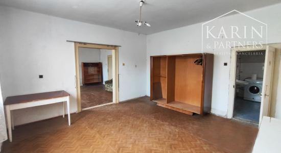 TOP ponuka: EXKLUZÍVNE Len U NÁS: Rodinný dom s potenciálom v pokojnej obci Palárikovo