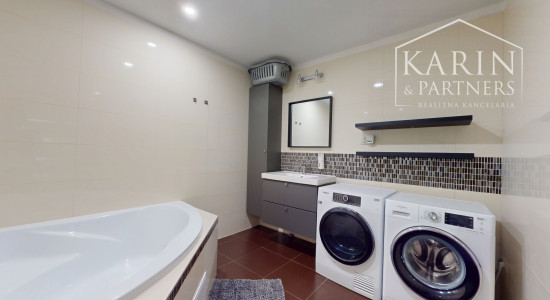 Na predaj: Štýlový 5-izbový rodinný dom s krásnou záhradou v obľúbenej lokalite Hrubá Borša