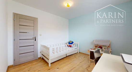 Na predaj: Štýlový 5-izbový rodinný dom s krásnou záhradou v obľúbenej lokalite Hrubá Borša