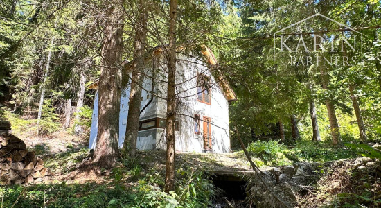 Rekreačná chata - v krásnom vysokohorskom prostredí v srdci Nízkych Tatier.