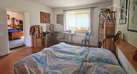 Chalupa pod lesom s ovocným sadom, 4144 m2, Nová Bošáca.