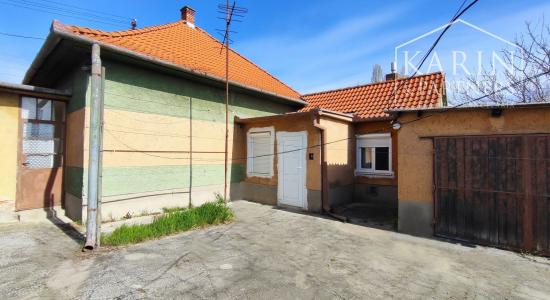 EXKLUZÍVNE: Rodinný dom na poz. 9á, garáž, Trnovec n/Váhom