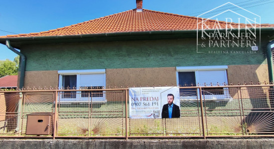 EXKLUZÍVNE iba U Nás: **Nová cena!!!** Rodinný dom s veľkým pozemkom, Trnovec nad Váhom