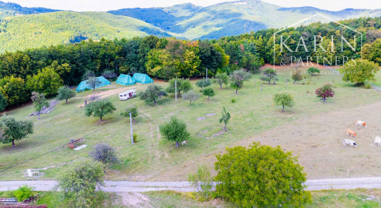 Stavebný pozemok so schváleným projektom rekreačnej chaty a elektrikou v lokalite Nová Baňa - Bukovina