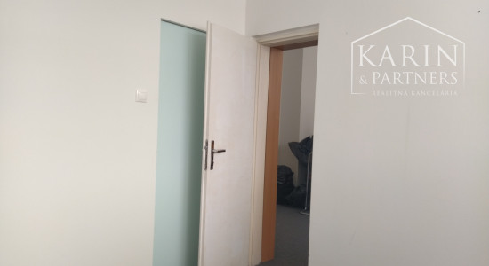 Prenájom 2 viacúčelové miestnosti 24 m2 s parkovaním, Agátová ul., Dúbravka, BA IV.