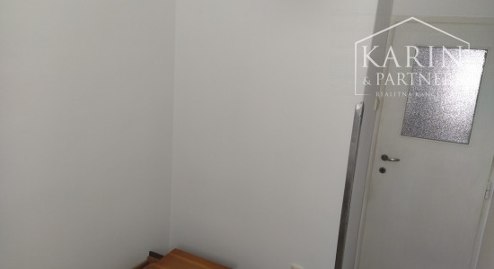 Prenájom 2 izb. byt 44,3m2 so samostatnou kuchyňou a kumbálom, Medená ul., BA I. Staré Mesto.