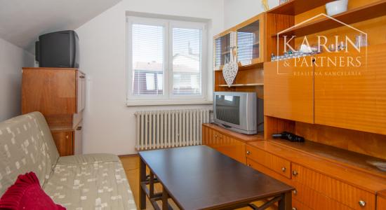 Na predaj 4 izbový rodinný dom v Lehniciach s garážou