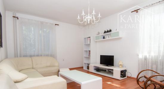 Na predaj 4 izbový rodinný dom v Lehniciach s garážou