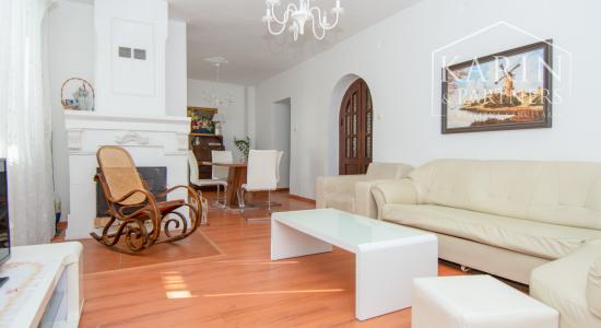 Na predaj 4 izbový rodinný dom v Lehniciach s garážou