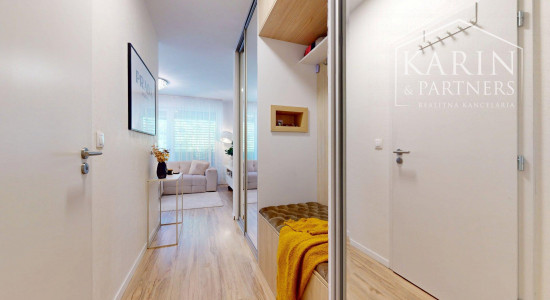 REZERVOVANÉ DIZAJNOVO ZARIADENÝ 2I BYT S BALKÓNOM | SLNEČNICE | ZÓNA MESTO