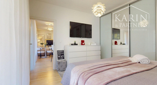 REZERVOVANÉ DIZAJNOVO ZARIADENÝ 2I BYT S BALKÓNOM | SLNEČNICE | ZÓNA MESTO